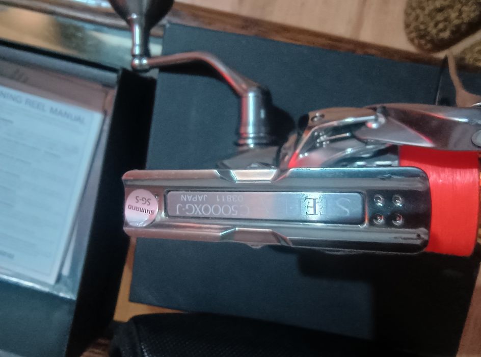 Vând mulineta Shimano STELA