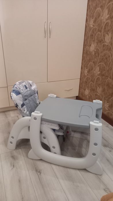 Продам стулья детский. 2в1