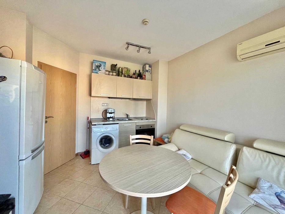 Продава се Двустаен апартамент в к.к. Слънчев бряг - 49 кв.м за 1531 €/кв.м - Снимка #5