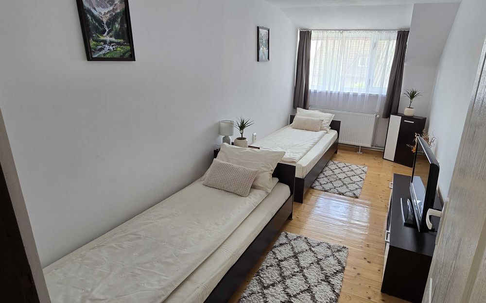 Cabană de închiriat în Eremitu cu ciubăr