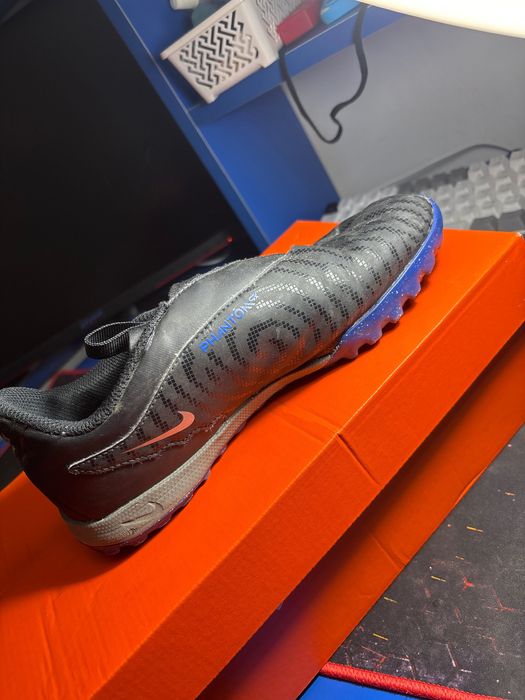 Adidasi nike phantom