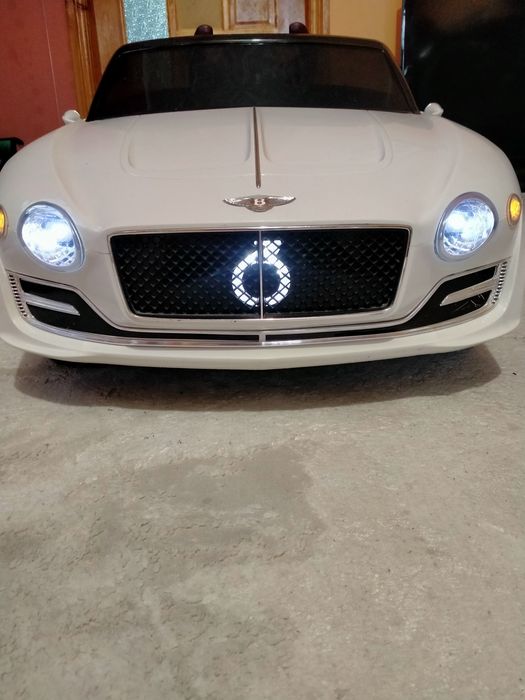 Продам детский электромобиль