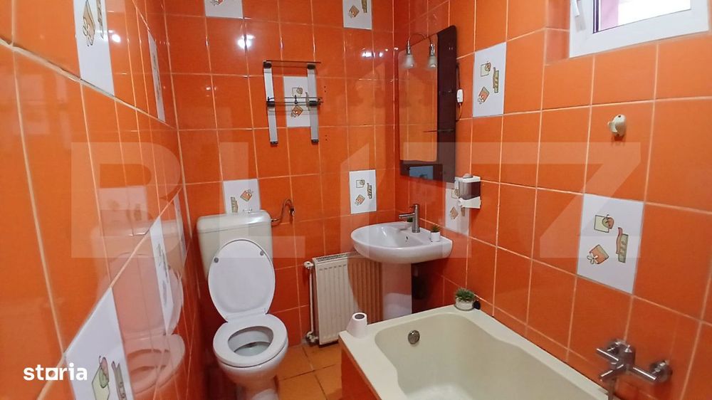 Casa de vanzare, 184 mp, zona Reghin