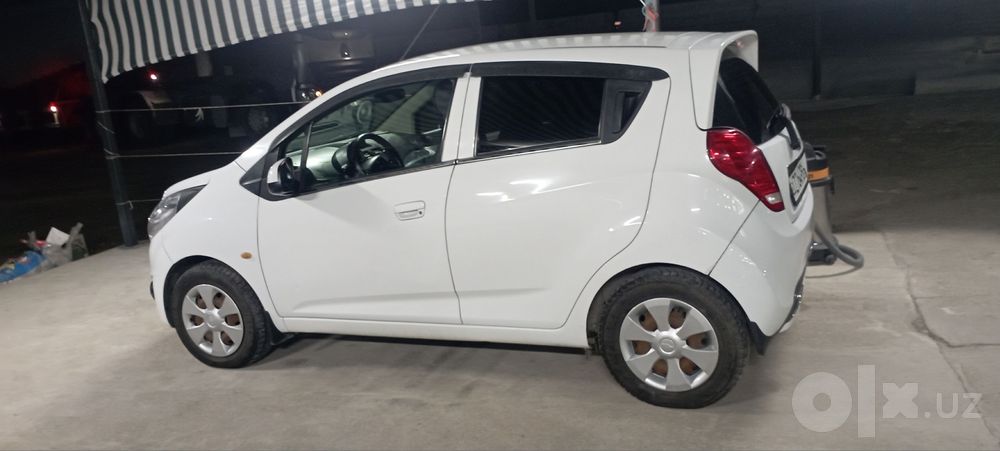 2012 spark sotiladi