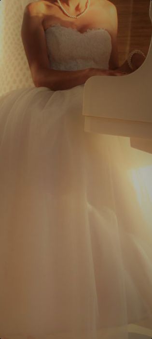 Vând rochie de mireasă