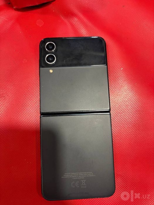 Samsung z flip 4 зур состояние в хорошем состояние