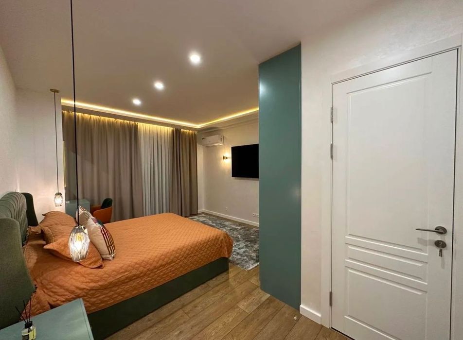 ул:Чехова 4 комнт ор: Ойбек в Сдаётся новая квартира в новостройке