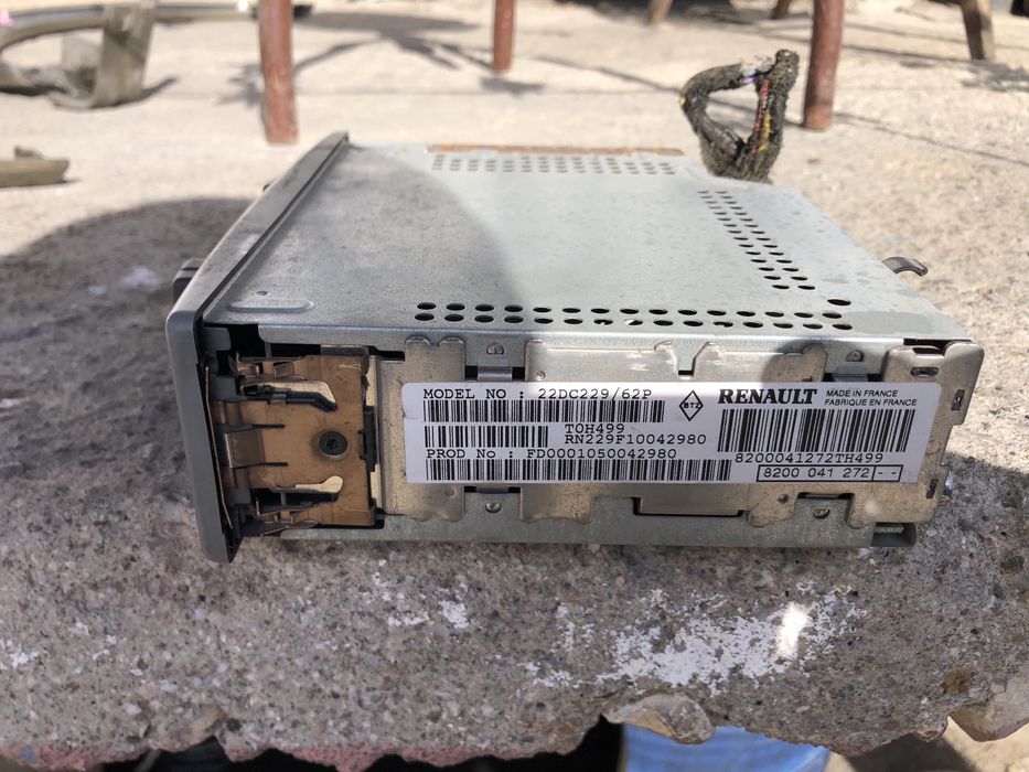 Радио касетофон за Рено