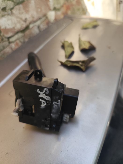 Лост за фарове и ми гадже за mitsubishi space runner