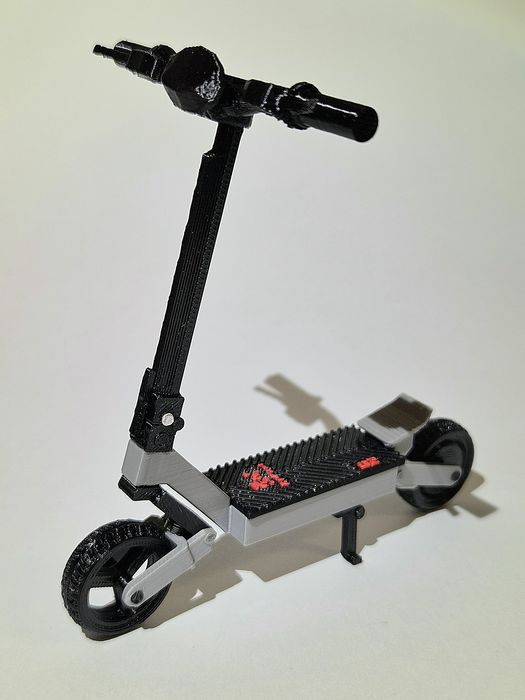 Machetă trotineta electrica(Kukirin G2)- 3D - UNICAT!!! CADOU breloc!!!