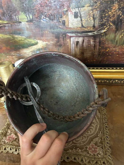 A145 Caldarusa de cupru batut si fier forjat 1,3kg 15x20D cm