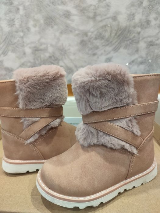 Продам детские сапожки