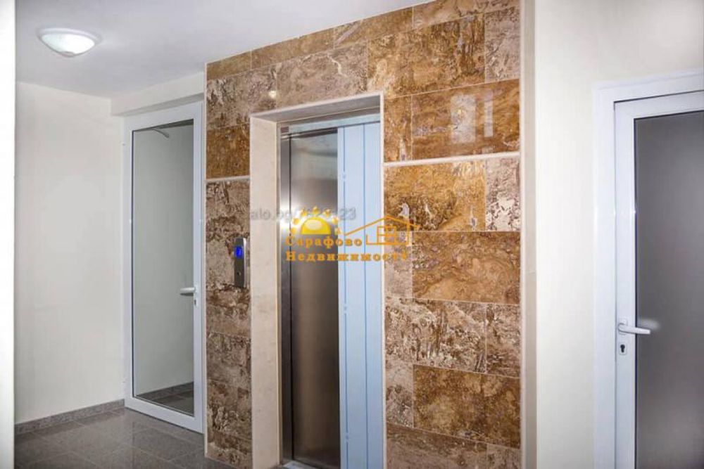 Дава се под наем Двустаен апартамент в Бургас, Сарафово - 64 кв.м за 398.82 € - Снимка #2