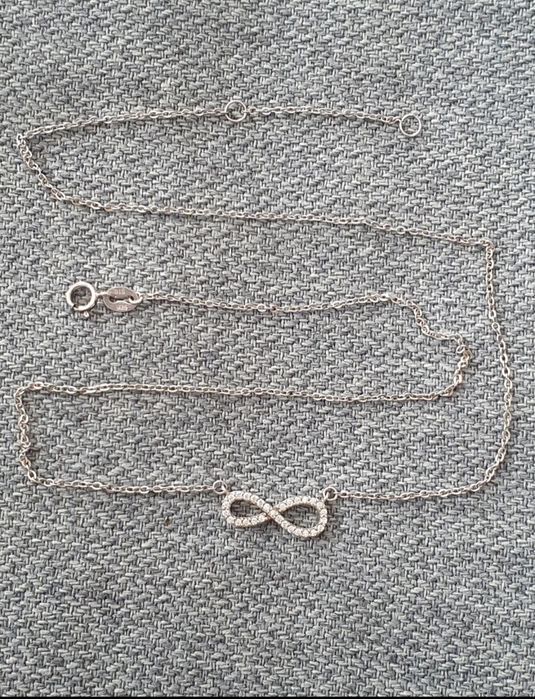 Lantisor de argint