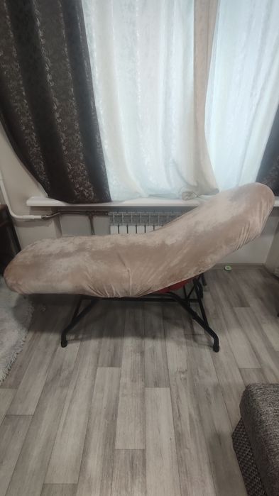 Кушетка для резниц и педикюра