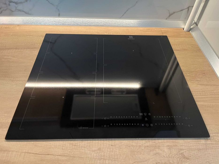 Plita electrica incorporabila noua