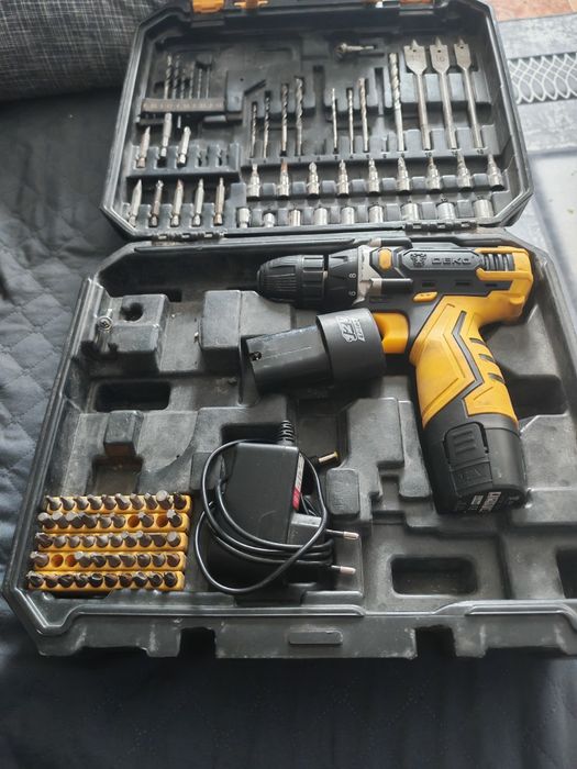 Продам шуруповерт