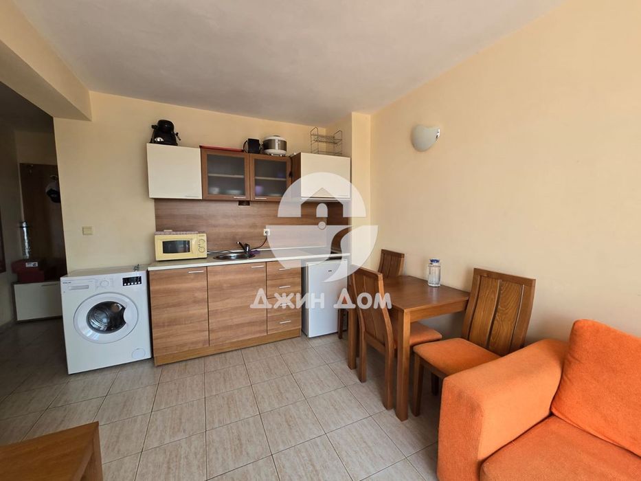 Продава се Двустаен апартамент в к.к. Слънчев бряг - 54 кв.м за 1213 €/кв.м - Снимка #2