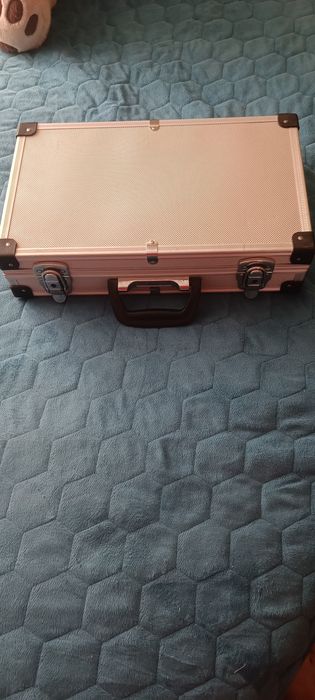Cutie aluminiu (flycase)