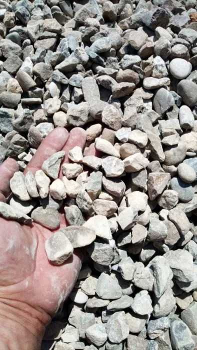 Piatra sparta, concasata pentru alei si trotuare