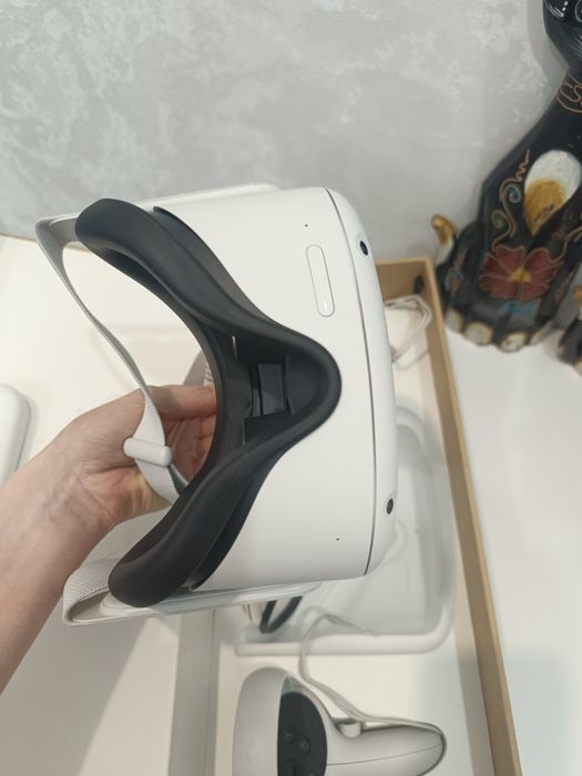 VR-очки Oculus Quest 2