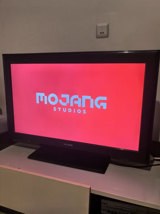 Телевизор Sony Bravia модел KDL-32S5600