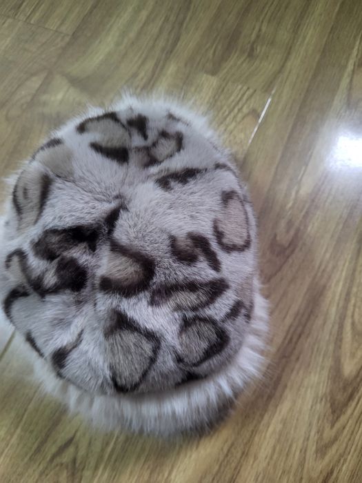 Vând Căciulă blană artificială