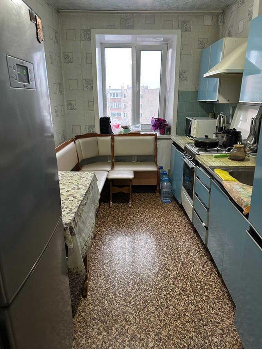 Продается 4 комнатная квартира в районе 2 школы
