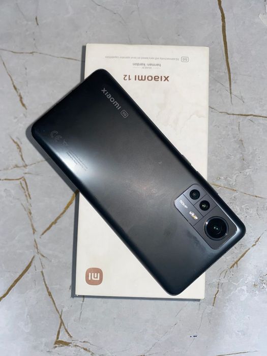 Xiaomi 12 обмен или продаж