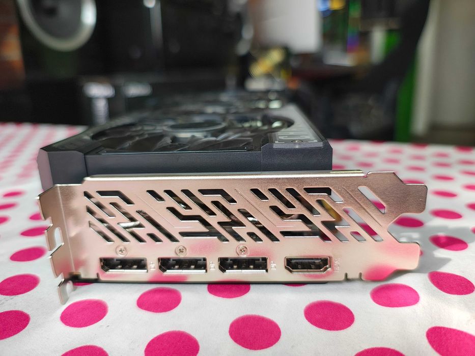 Placa video ASRock Radeon RX 9070 Challenger 16GB GDDR6 256-bit.