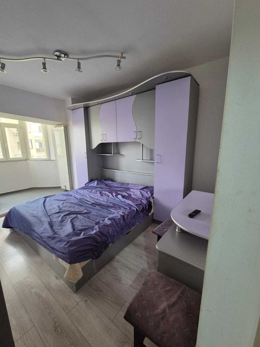 Apartament 3 camere + 2 bai, pe Cal Bucuresti, Universitate,  550 euro