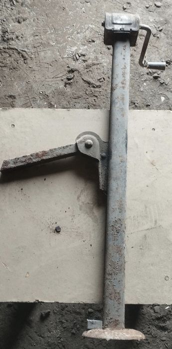 Продам домкрат советский.