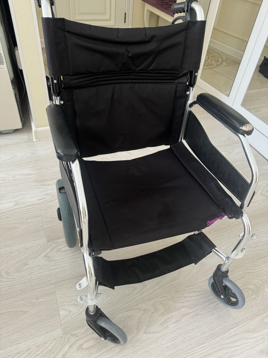 Продаю инвалидное кресло