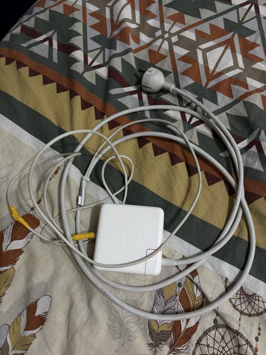 Macbook pro 13, Early 2011