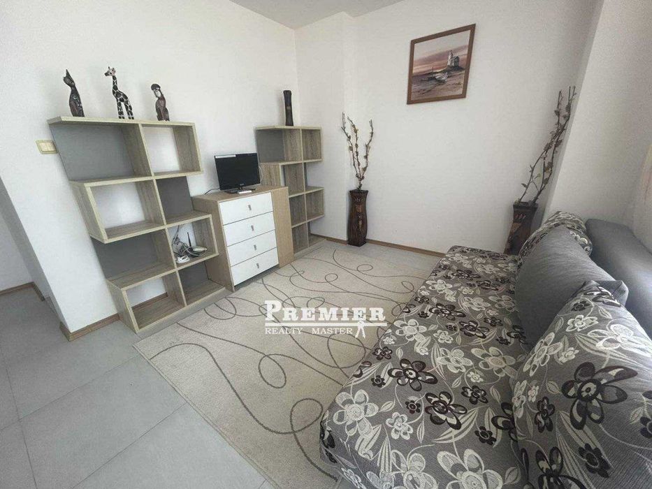 Продава се Двустаен апартамент в к.к. Слънчев бряг - 56 кв.м за 574 €/кв.м - Снимка #1