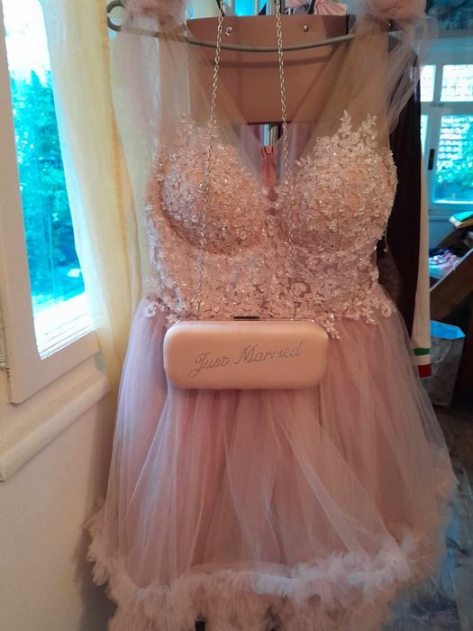Rochie de mireasa plus poșetă cadou