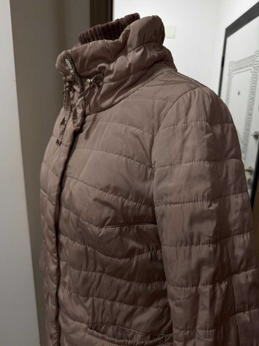 Дамско яке, размер S-M (44), използвано.