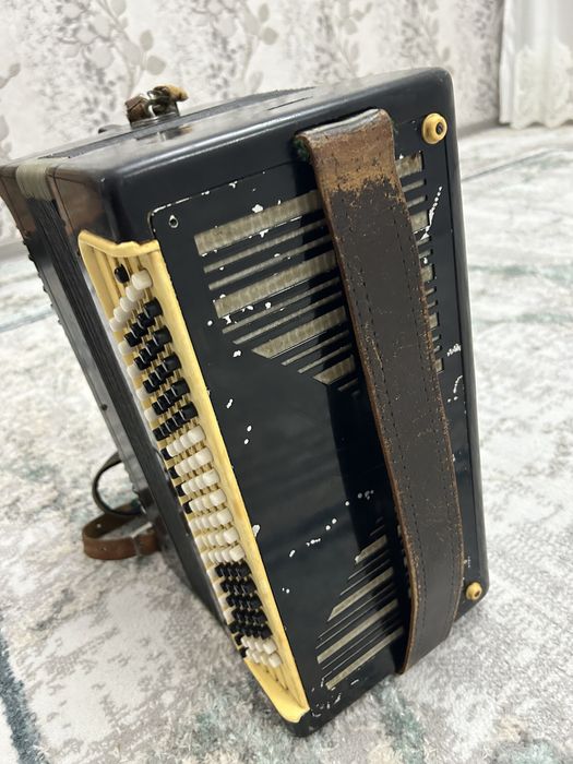 50000 тг Хороший баян, торг есть