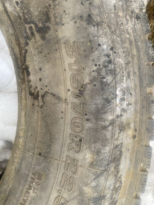 Продам покрышку на фуру