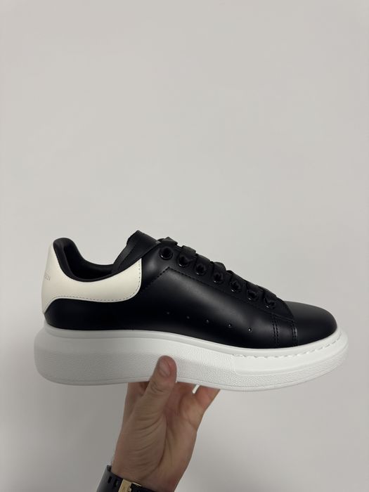 Alexander McQueen marimea 40