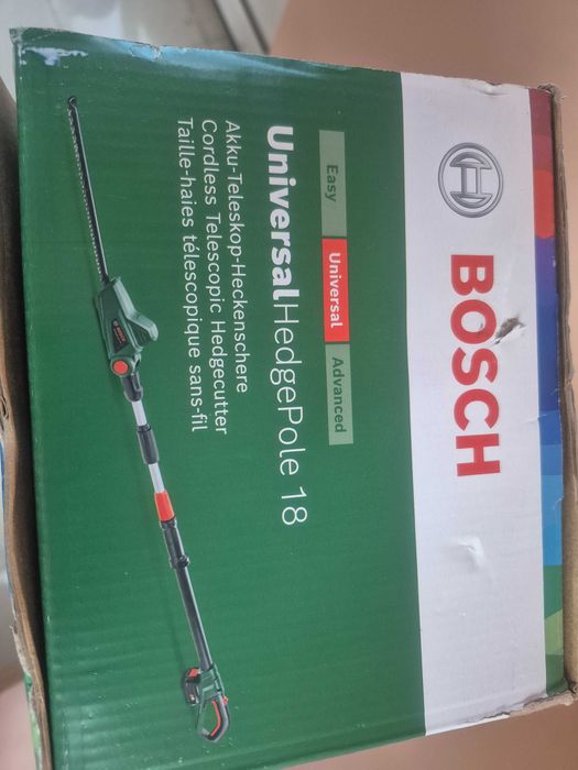 Акумулаторна телескопична ножица за жив плет Bosch Universalhedgepole