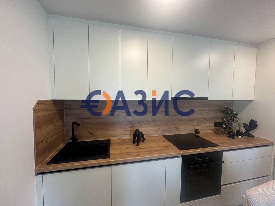 Продава се Двустаен апартамент в к.к. Слънчев бряг - 65 кв.м за 718 €/кв.м - Снимка #3