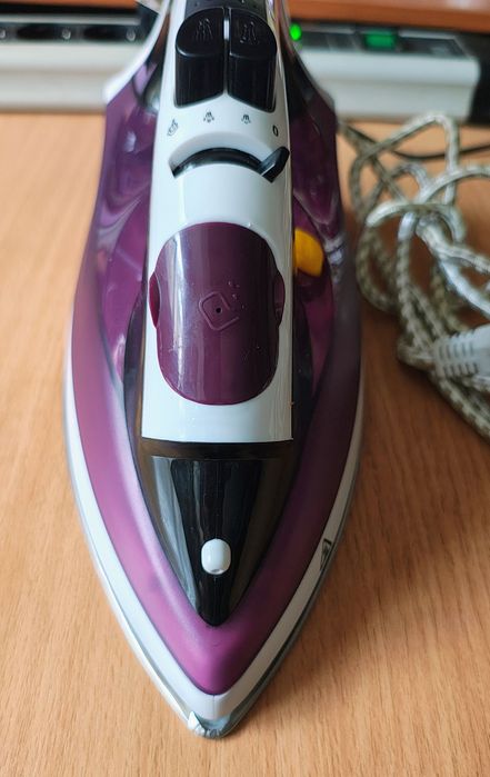 Vând fier de călcat