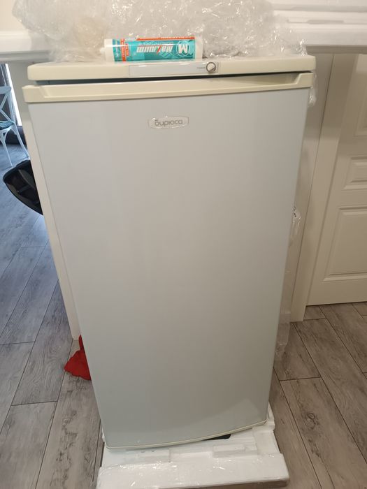 Холодильник бирюса