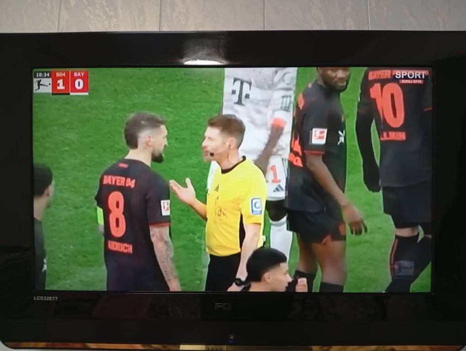 Telivizor sotiladi holati yahshi olingandan beri hechqanchq ishlatilma