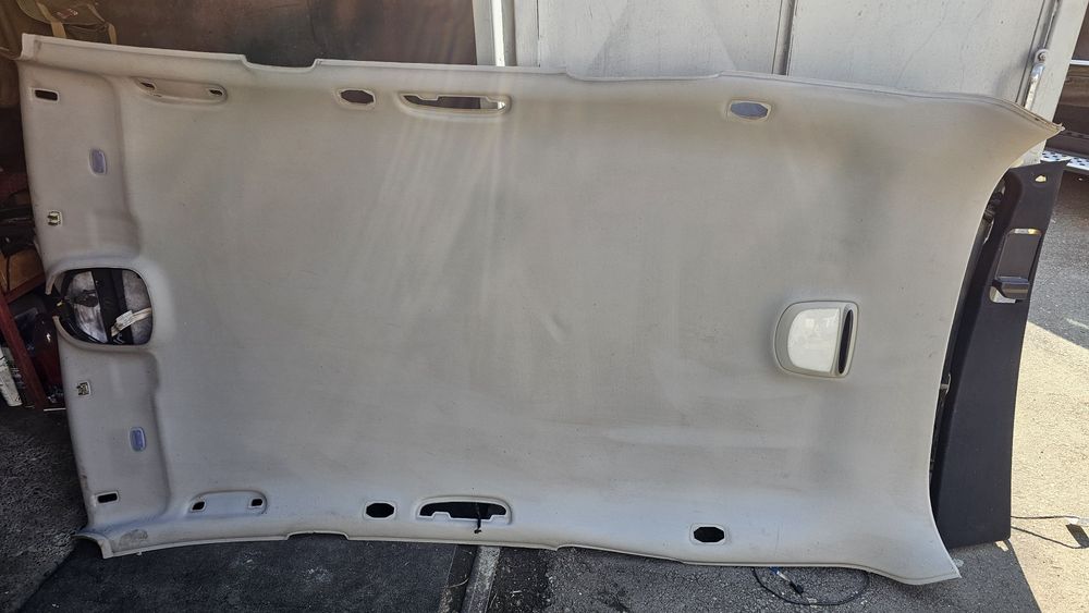 Se vinde plafon si stâlpi ML 320