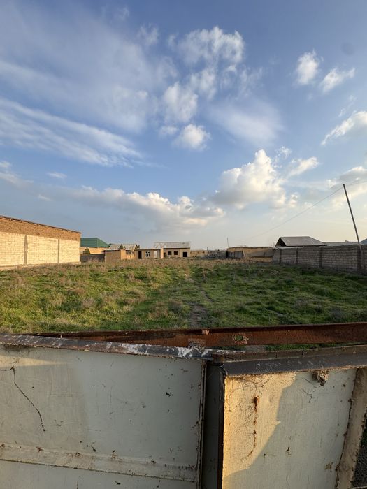 16,5 sotix hovli Sharshara orqasida bitta domni puliga shoshilib qolin