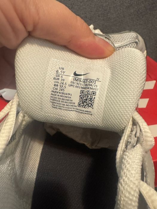 Nike Vomero 5 Noi in cutie