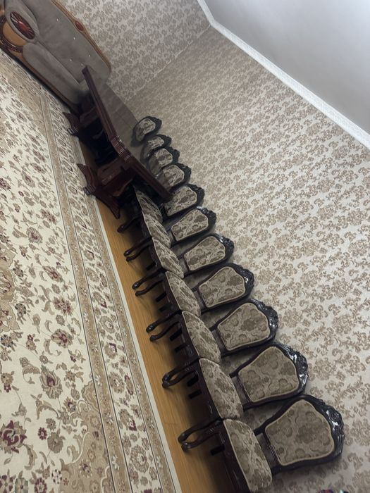 Продам стол со стульями