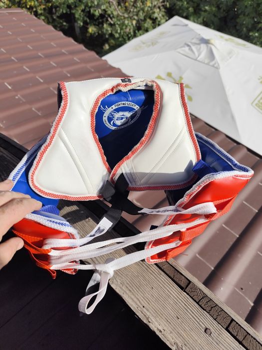 Vesta Armura kickboxing